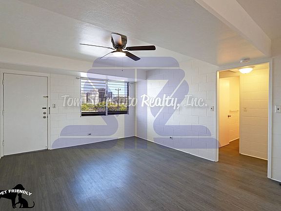 3rd image of 526 N School St #408