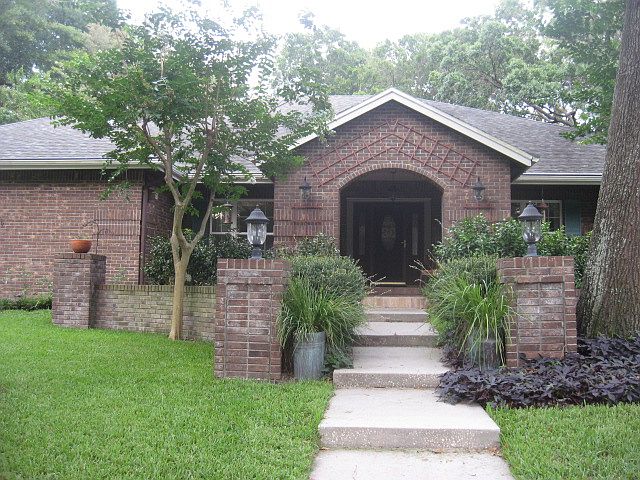 1st image of 2505 Oak Landing Dr