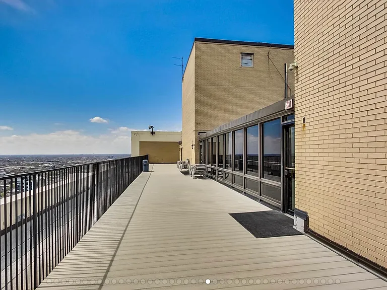 2800 N Lake Shore Dr #2209 — Photo 12
