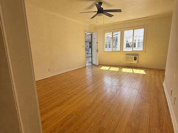 2nd image of 12801 Vanowen St APT 6