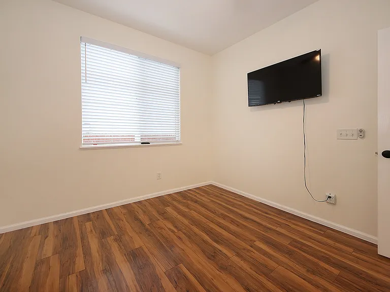 7518 Stephenville Rd — Photo 15
