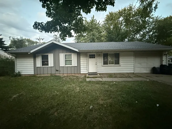 1406 S Duncan Rd, Champaign, IL 61821