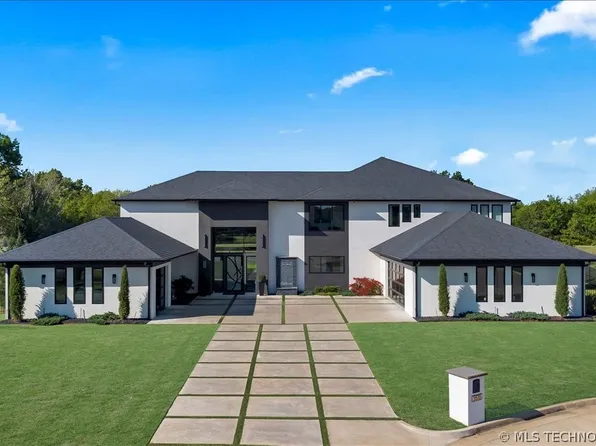3576 W 77th St S, Tulsa, OK 74132