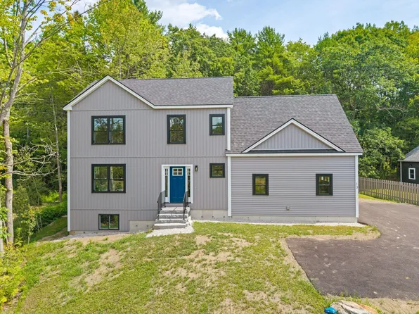13 Upper Mast Landing Road, Freeport, ME 04032
