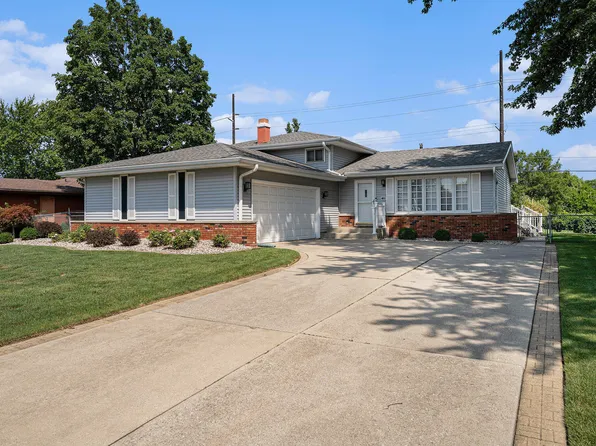 506 Concord Pl, Schererville, IN 46375