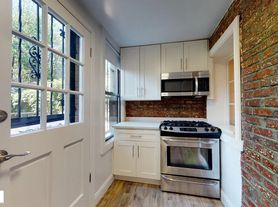 86 Carroll St, Brooklyn, NY
