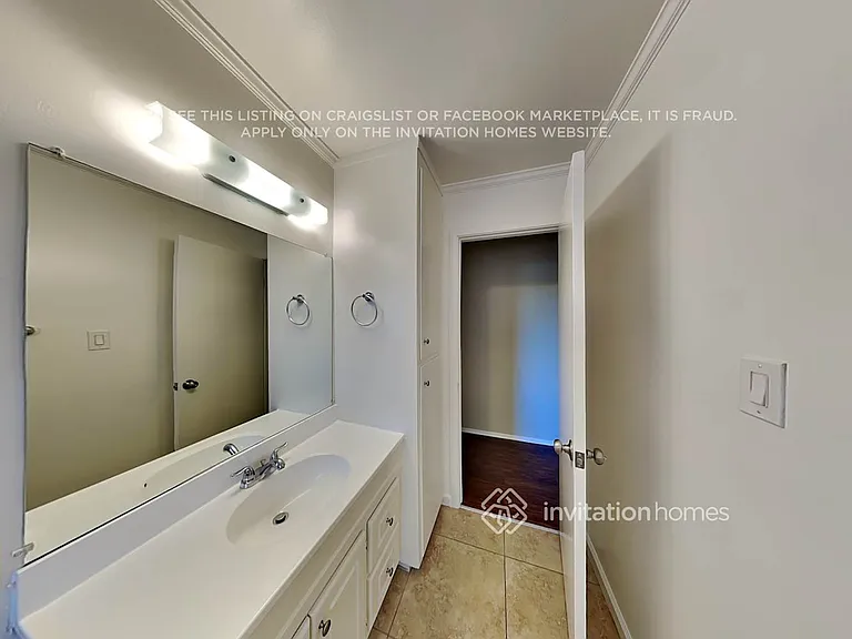 2453 Aramon Dr — Photo 15