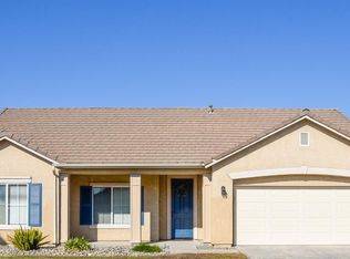 2557 Almaden St, Tulare, CA 93274