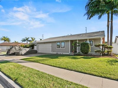8572 Arnett Dr, Huntington Beach, CA, 92647