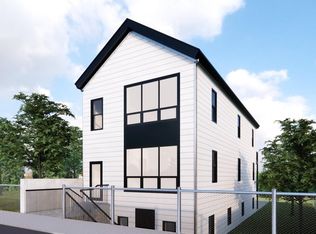 1951 W 21st St #3, Chicago, IL 60608