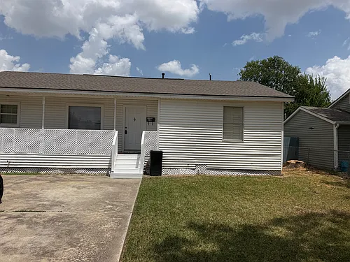 1111 Mobile Dr Photo 1