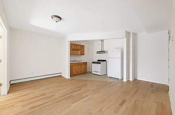 Rented by REAL New York | media 28