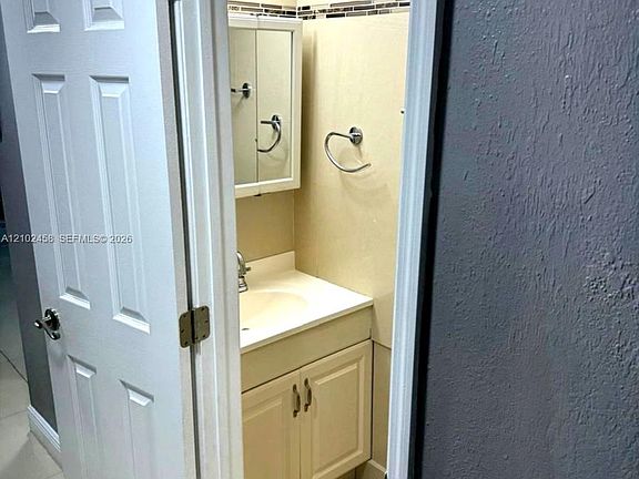 4th image of 5461 W 24th Ave APT 25