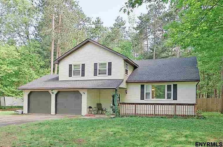 1st image of 34 Wineberry Ln