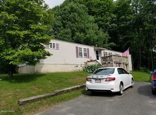 15 Lakewood Dr, Pittsfield, MA