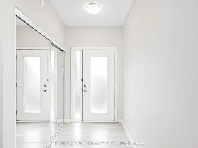 55 Sutton Ave — Photo 14