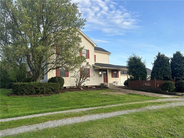 13000 Woodworth Rd, New Springfield, OH 44443