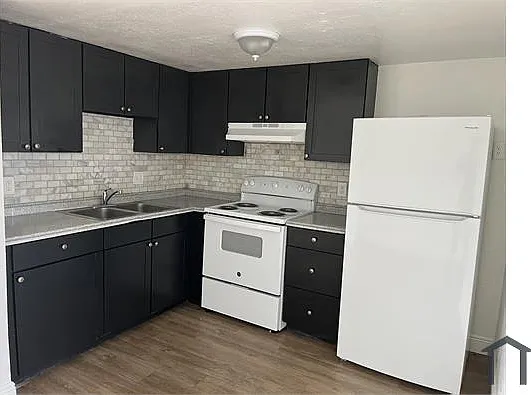 2 bed, 935 sqft, $2,100 — Photo 4