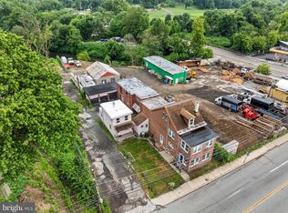 816 Upland Ave, Chester, PA 19013