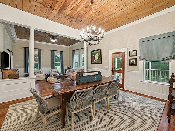 5th image of 895 S Weyand Rd