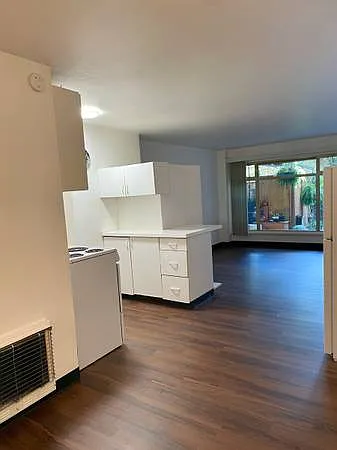University View Apartments — Photo 14