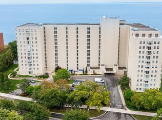 5280 Lakeshore Rd #1102, Burlington, ON L7L5R1