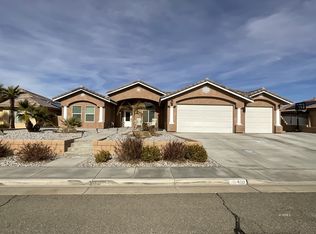 400 W Vista Del Lago Ave, Ridgecrest, CA 93555