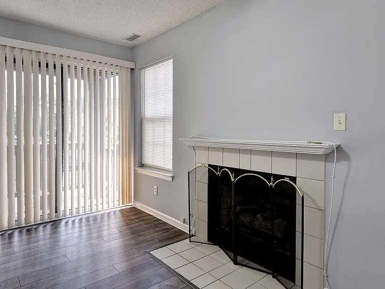 12928 Daybreak Cir — Photo 6