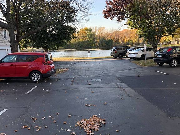 2nd image of 493 N Lake Shore Dr #499