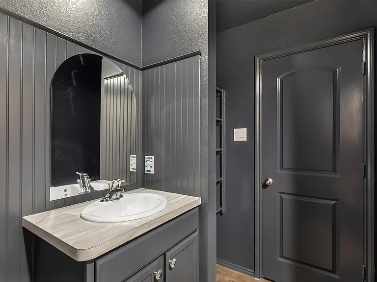 21407 Rustic Elm Dr — Photo 15
