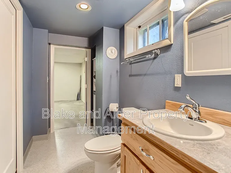 2727 NE 65th Ave — Photo 30