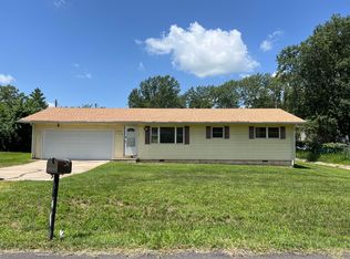 2249 N Clifton Ave, Springfield, MO 65803