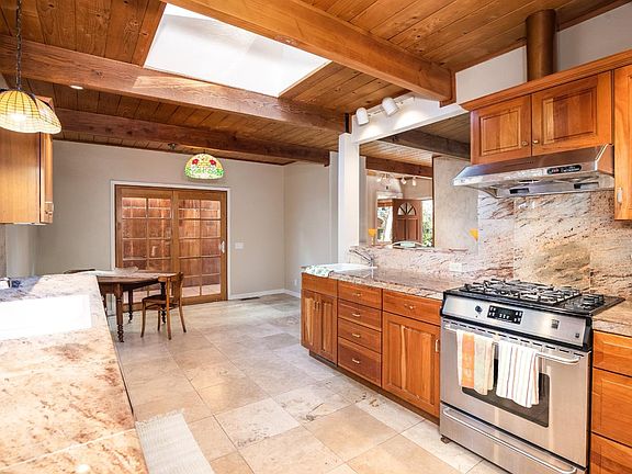 5th image of 700 Lockewood Ln