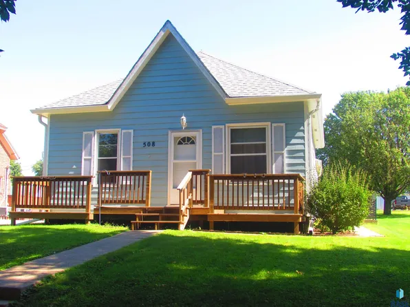 508 Center Ave, Garretson, SD 57030