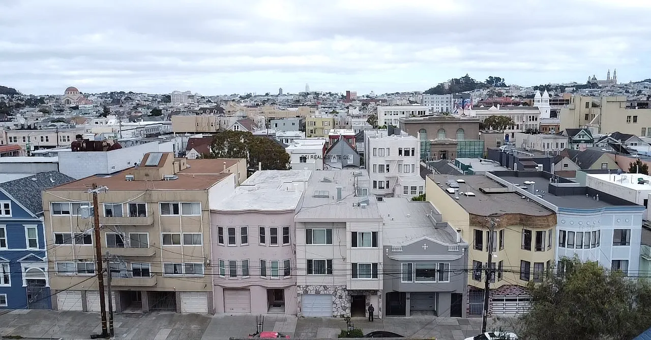 1 bed, $3,420 — Photo 1