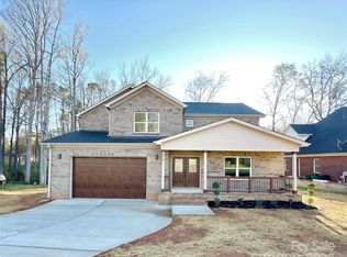 8212 Bella Vista Ct, Charlotte, NC 28216