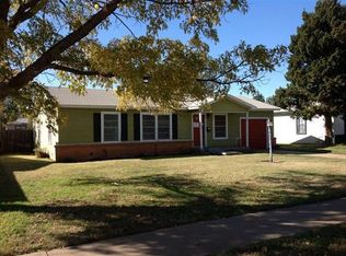 803 Zephyr St, Plainview, TX 79072