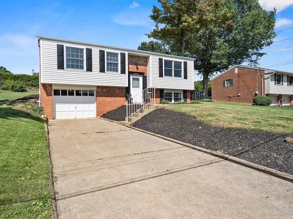 2535 Braddock Dr, New Kensington, PA 15068