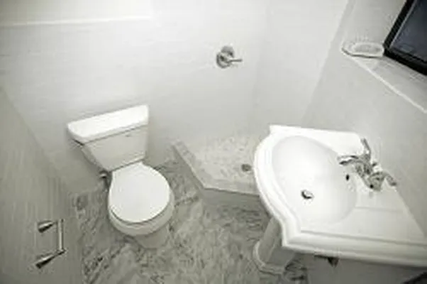 Rented by Tower Brokerage | media 29