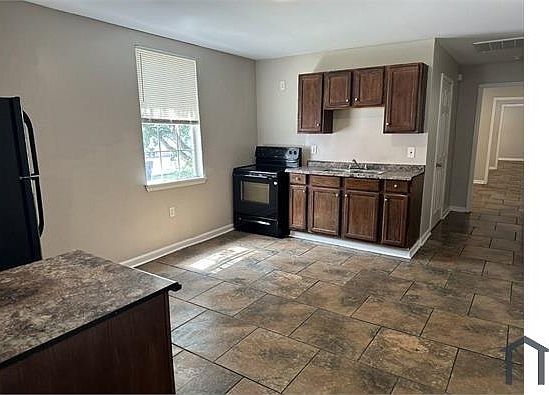 3rd image of 2101 N Miro St #1