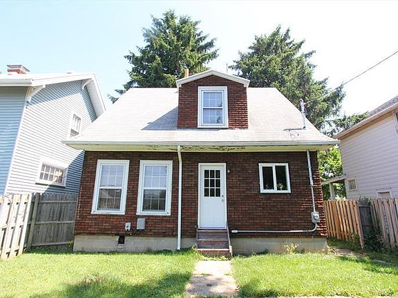 2nd image of 809 Greenlawn Ave