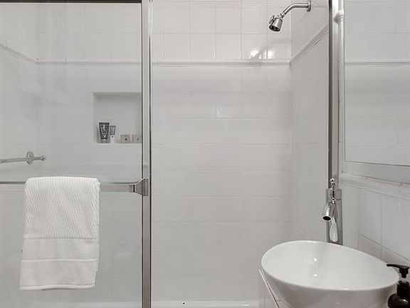 5th image of 134 W 81st St APT 2F