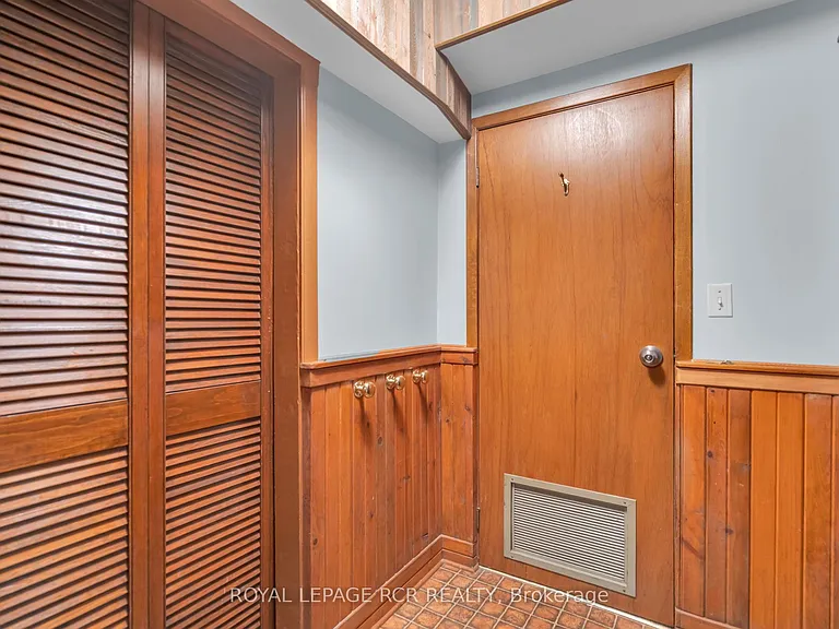 126 Nelson St W #B — Photo 12