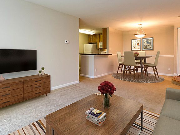 Stoney Ridge Apartments ; Woodbridge, VA