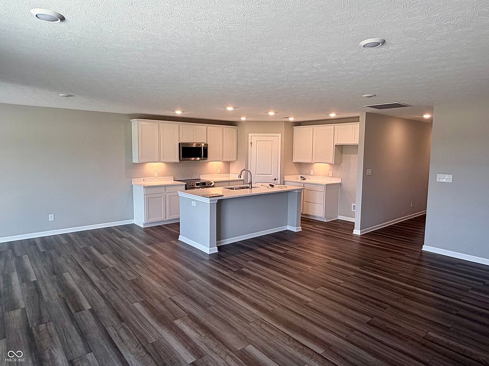 2nd image of 502 Melbrook St