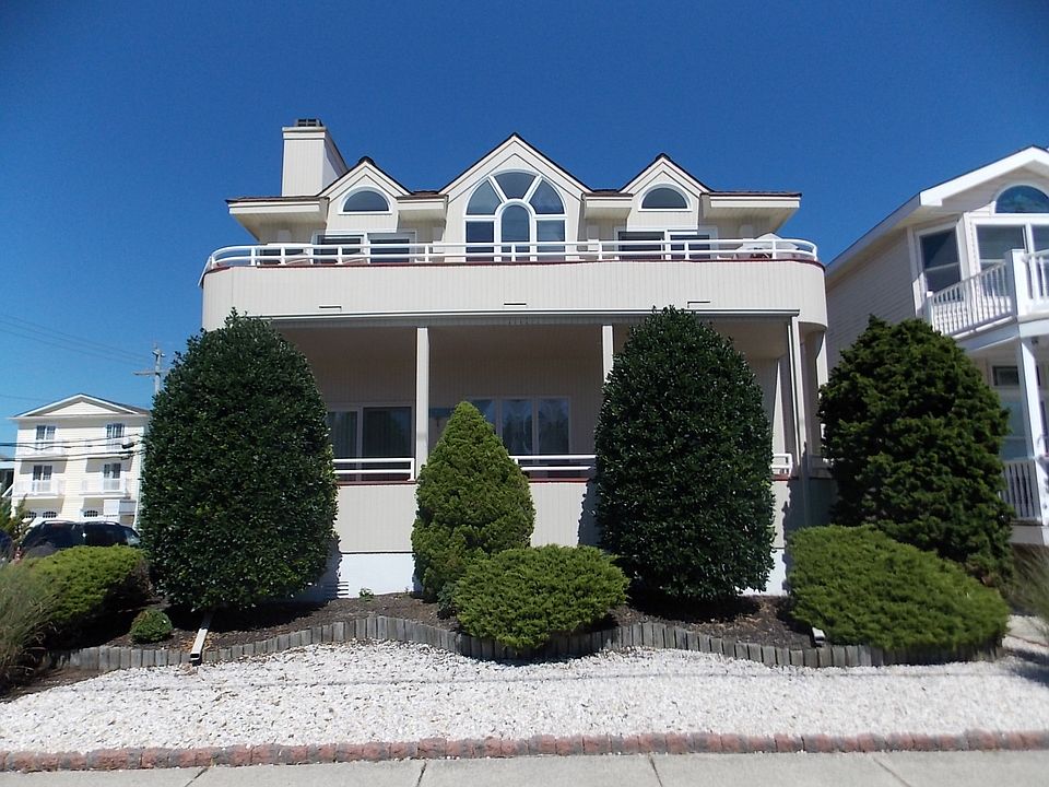 1st image of 3566 Asbury Ave #2