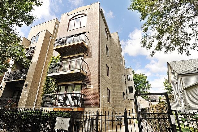 1st image of 1636 N Oakley Ave APT 3