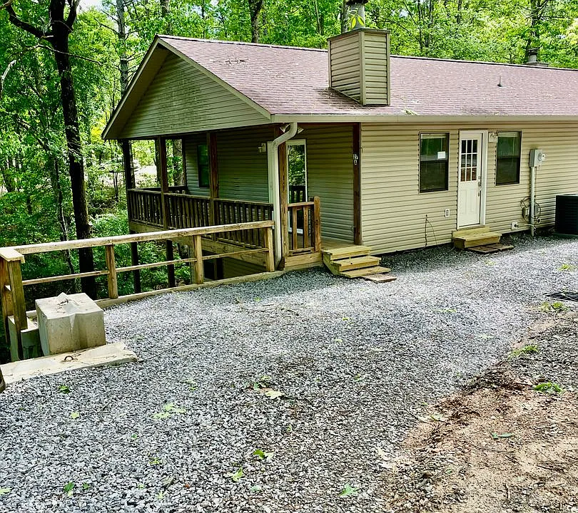 27 Puma Ln