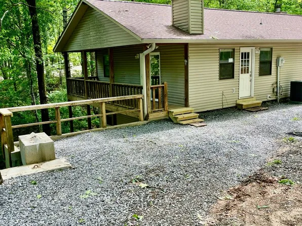 Puma Duplex, 27 Puma Ln #B, Murphy, NC 28906