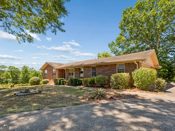 3774 Friendship Cir, Buford, GA 30519